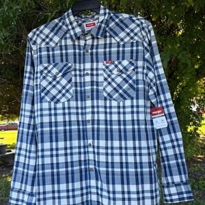 Wrangler Navy and White Checkered Men's Shirt